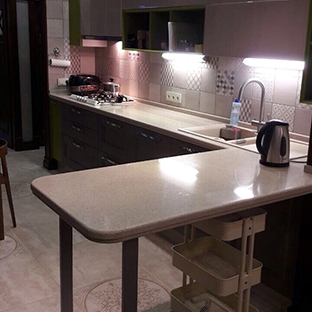 Столешница из кварцита Столешница из кварцевого агломерата