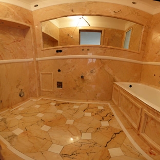 Мраморная ванная комната